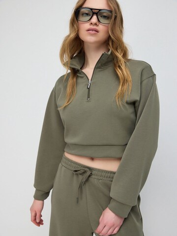 No Matter What Sweatshirt in Grün