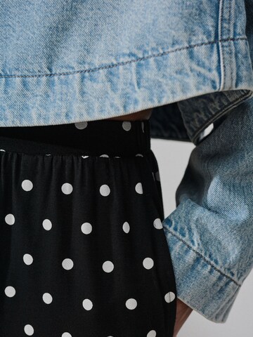 juoda Next Siaurėjantis Hareminės kelnės