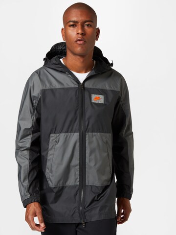 Nike Sportswear Between-season jacket in Grey: front