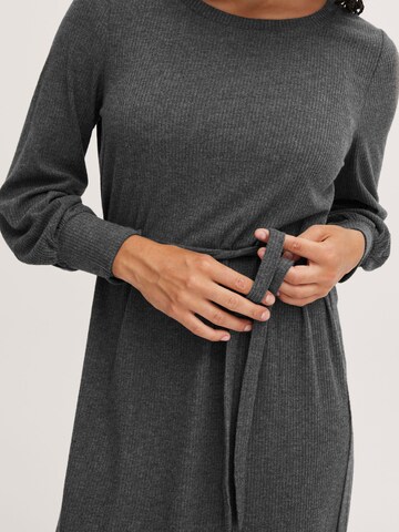 ICHI Dress 'Kyla' in Grey