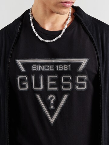 GUESS - Camiseta en negro