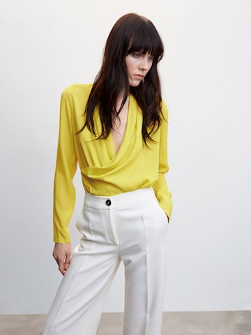 MANGO Blouse 'Tulipan' in Geel: voorkant