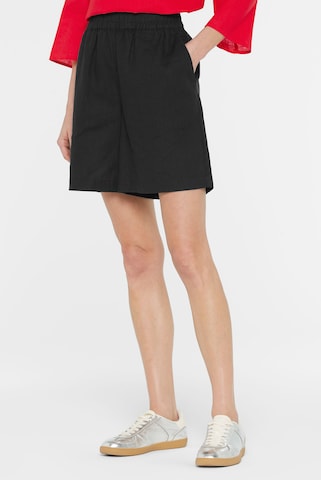 SENSES.THE LABEL Regular Pants in Black