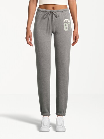 AÉROPOSTALE Tapered Hose in Grau: Vorderseite