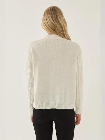 Hiccup Strickjacke in Weiß