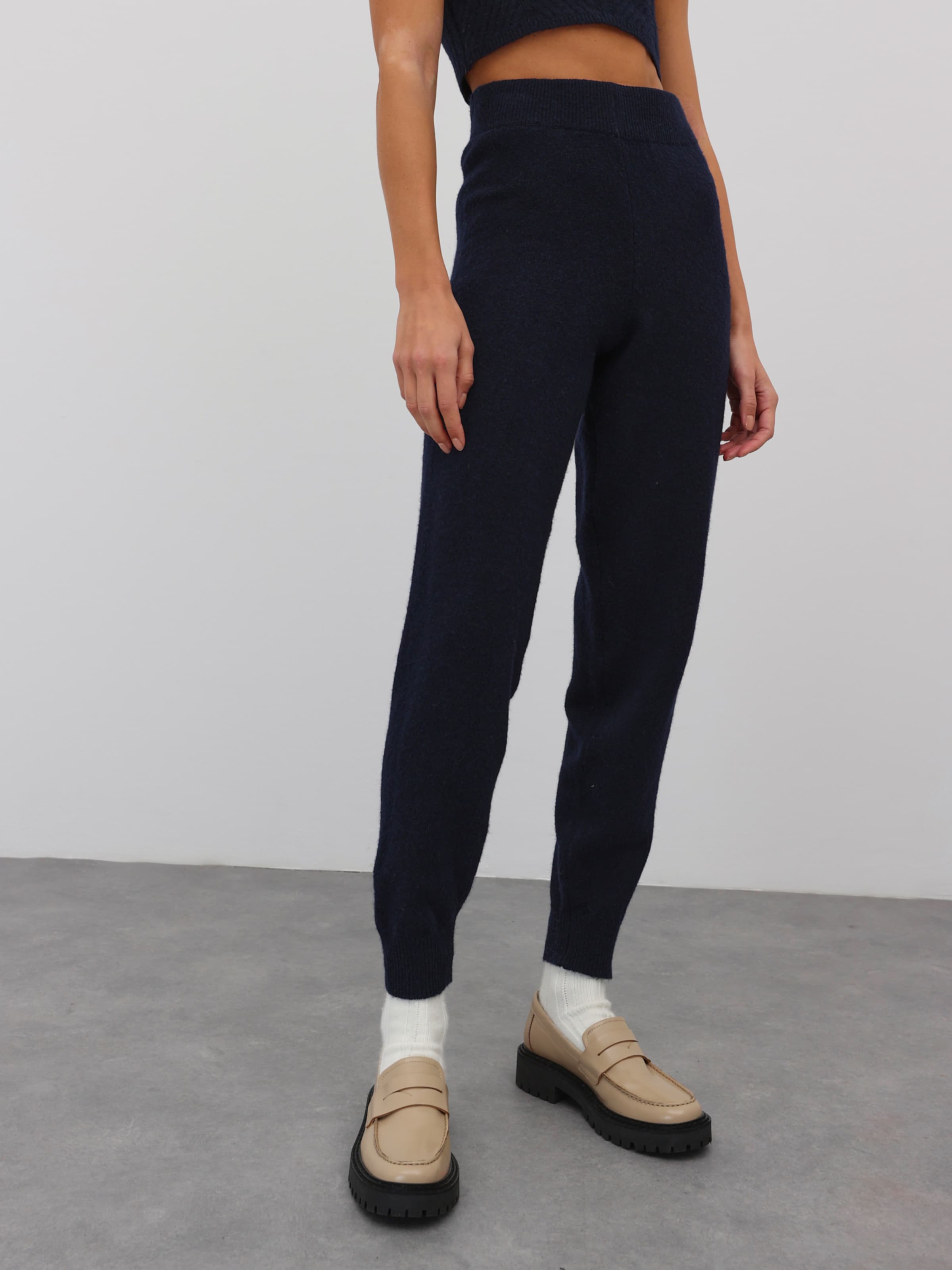 Donna Abbigliamento EDITED Pantaloni Bevan in Blu 