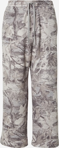 HOLLISTER Regular Housut värissä vihreä: etupuoli