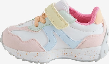 Next Sneaker in Weiß: Vorderseite