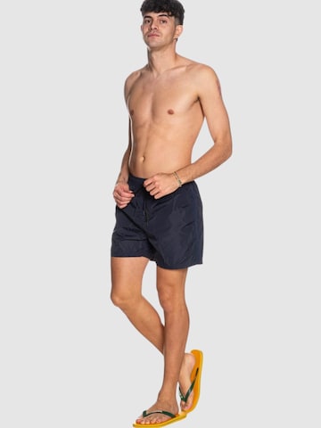 Shorts de bain Refrigiwear en bleu : devant