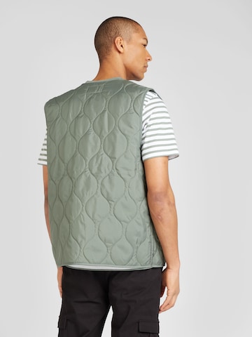 Carhartt WIP Vest 'Skyton' in Green