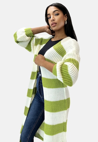 Cappotto in maglia di Elara in verde