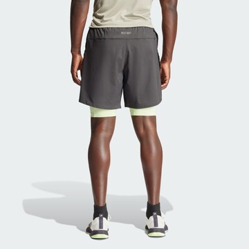 Regular Pantalon de sport 'HIIT Workout' ADIDAS PERFORMANCE en gris