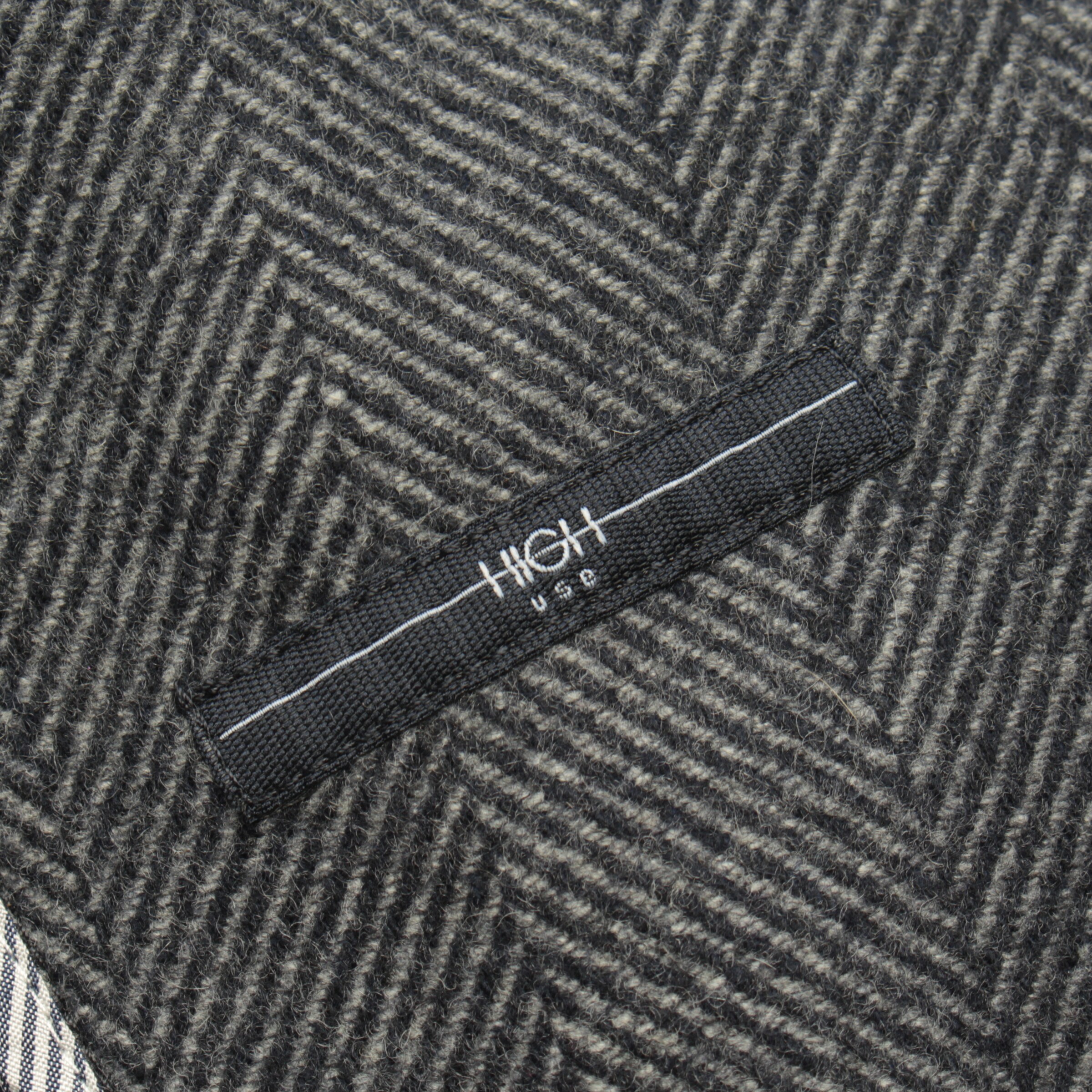 High Use Jacket & Coat in XS in Grey