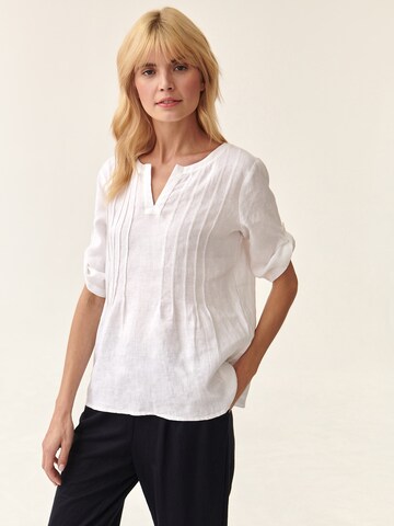 TATUUM Blouse in White: front