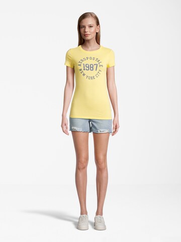 AÉROPOSTALE - Camiseta 'JKI 1987' en amarillo