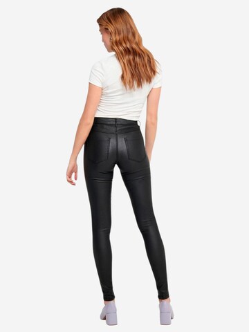 Skinny Jeans 'ONLROYAL HW SK ROCK COATED PIM NOOS 15159341' di ONLY in nero