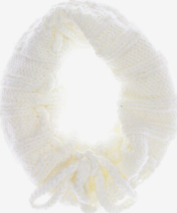 PIECES Scarf & Wrap in One size in White: front