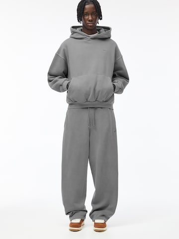Loosefit Pantalon Pull&Bear en gris