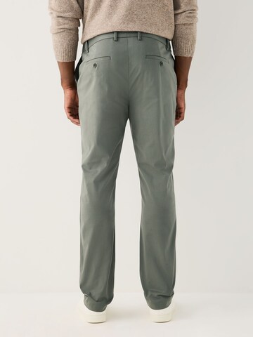 regular Pantaloni di Next in verde
