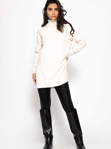 SASSYCLASSY Sweater in White