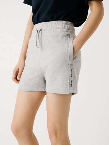 regular Pantaloni 'Red Bull Racing x Pepe Jeans' di Red Bull Racing x Pepe Jeans in grigio