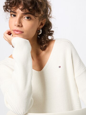 TOMMY HILFIGER Sweater 'Hayana' in White
