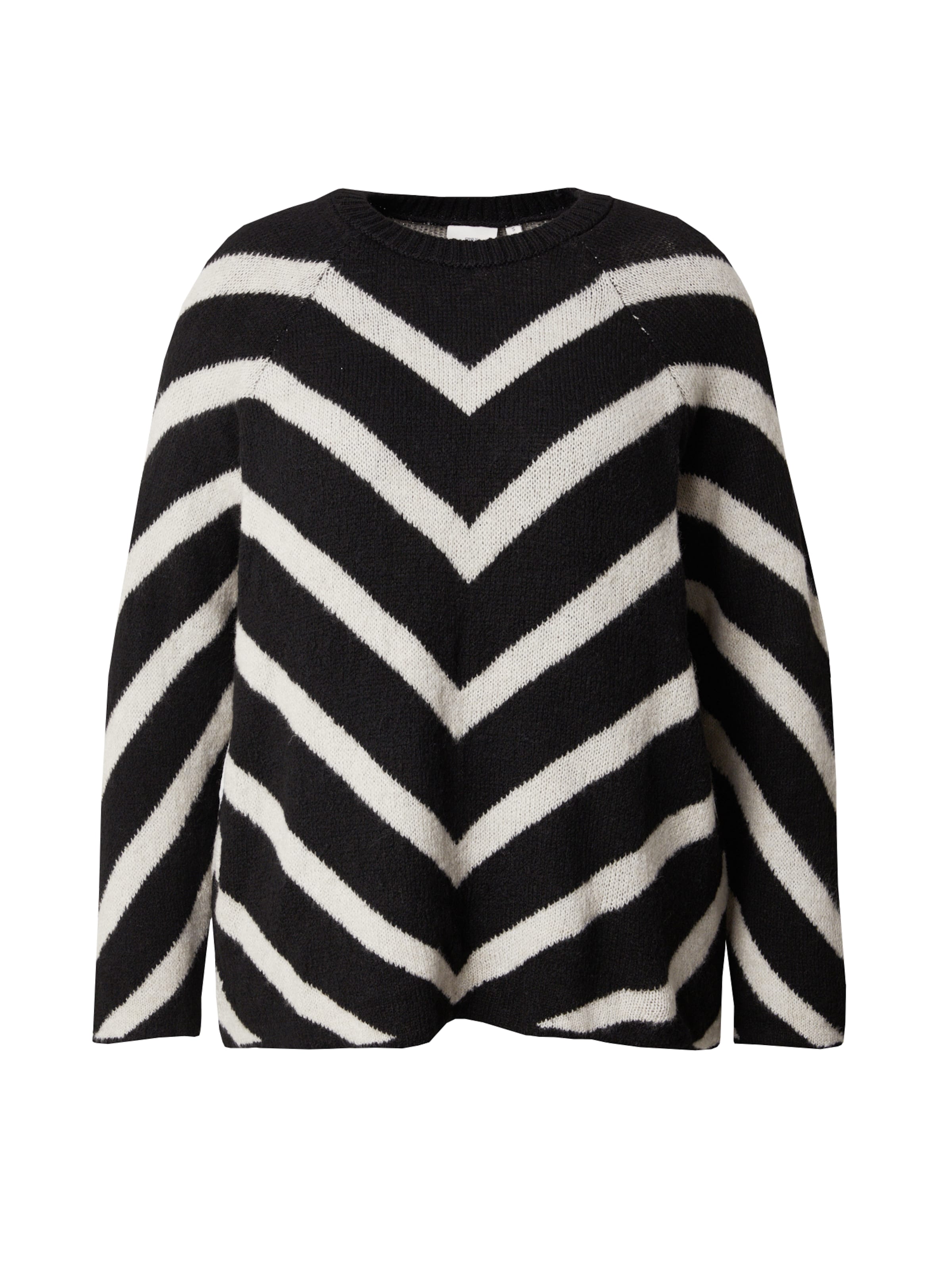 ONLY Carmakoma Sweater 'CAREliza' in Black: front