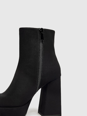 Pull&Bear Ankle boots in Black