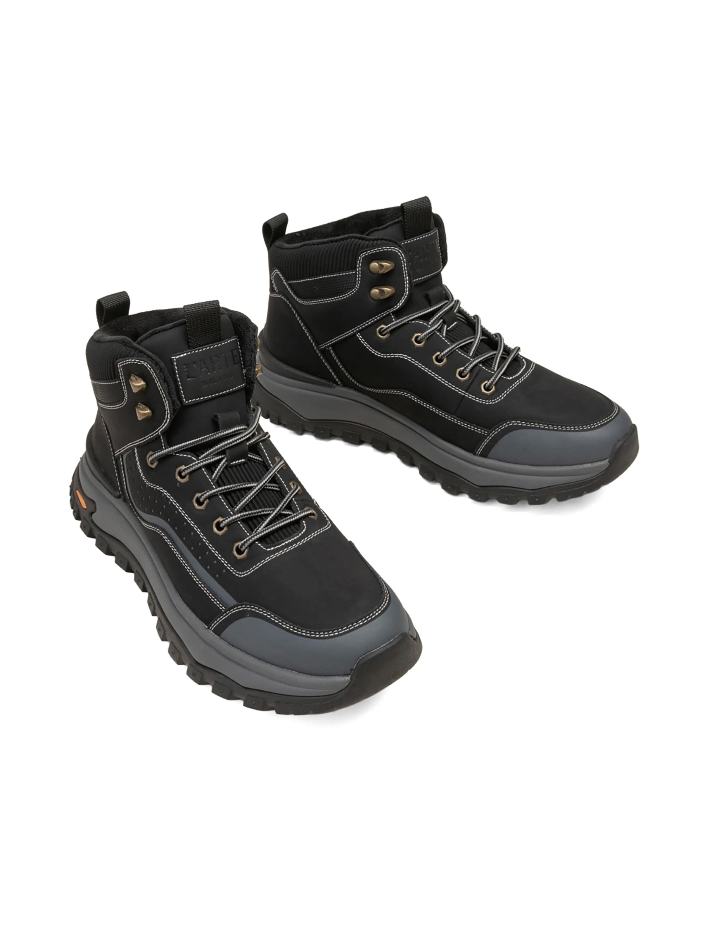 L'Arte Milano Boot in Black