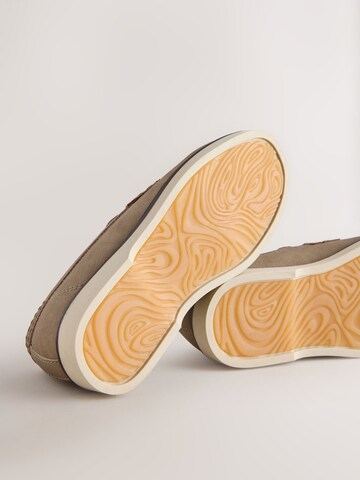 Chaussure basse Next en beige