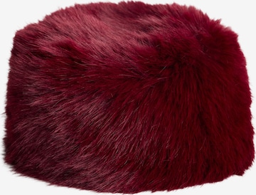 Bershka Beanie in Red: front