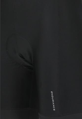 ENDURANCE Regular Sportshorts 'Gorsk V2' in Schwarz