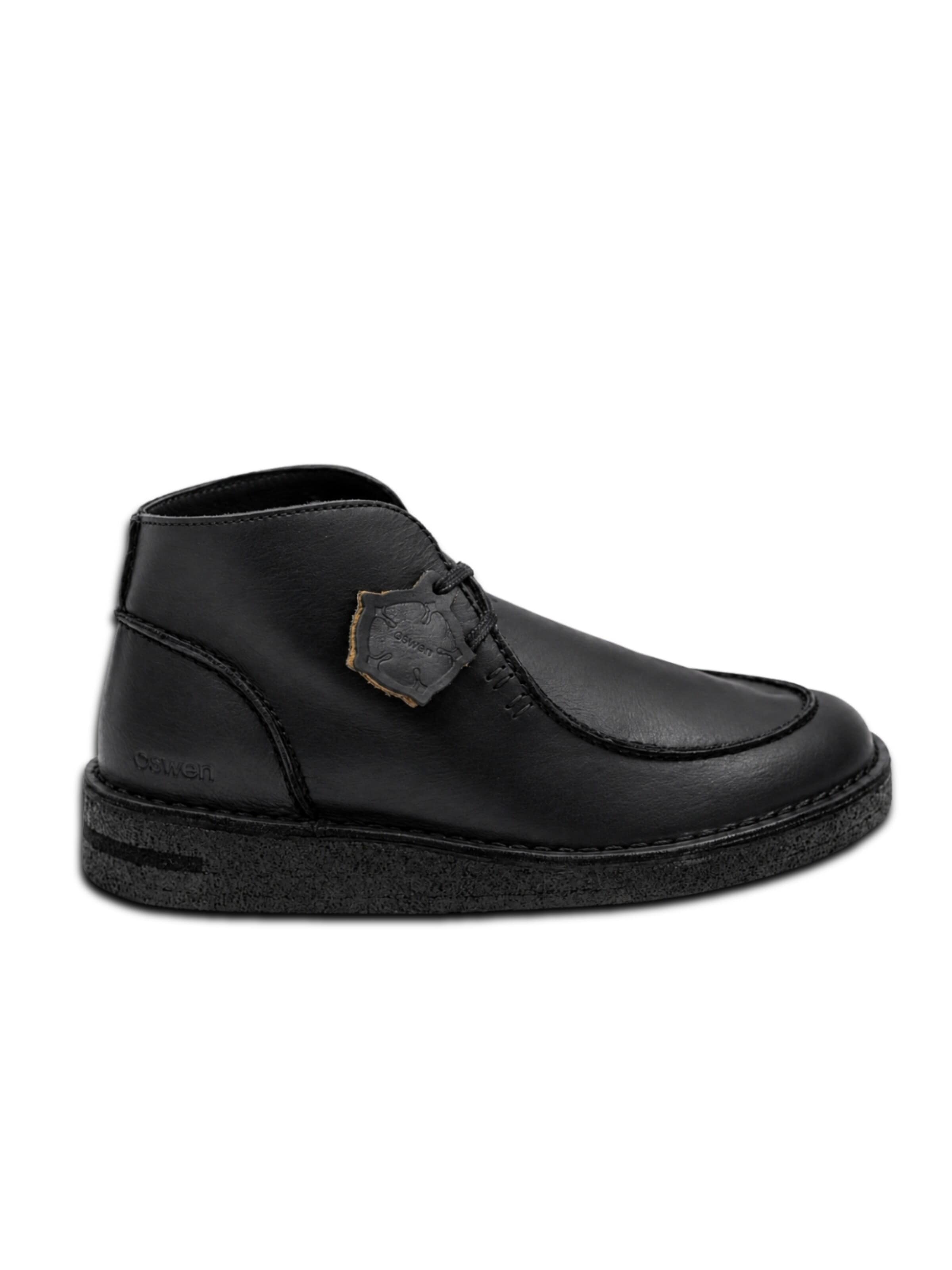 oswen Boot 'Ewaldi Buffalo Boot' in Black: front