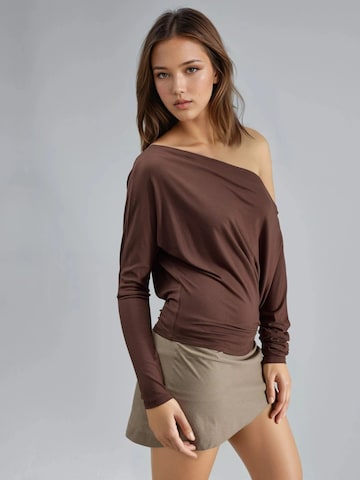 Busem Blouse in Bruin