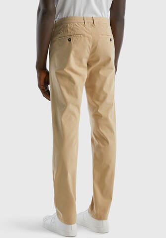 Regular Pantalon UNITED COLORS OF BENETTON en marron : devant