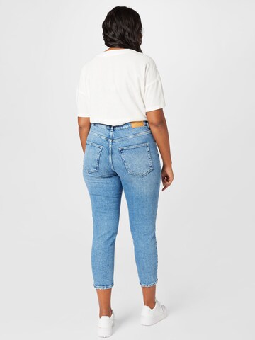 Coupe slim Jean 'Eneda' ONLY Carmakoma en bleu