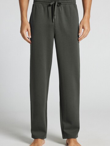 IUMAN Intimissimi Regular Pants in Green: front