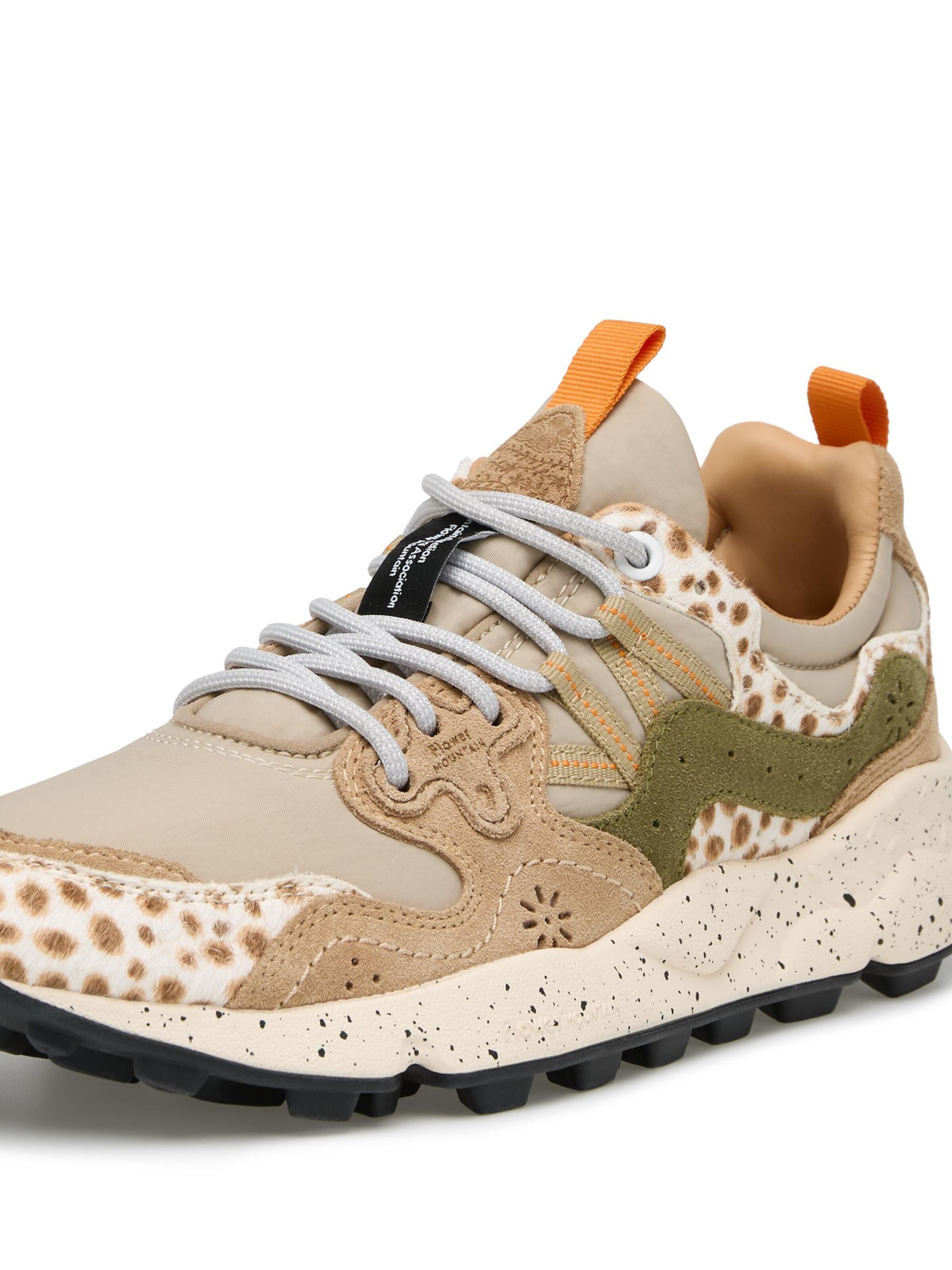 Flower Mountain Sneakers laag 'YAMANO 3 UNI' in Beige