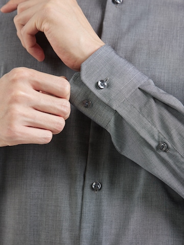 SEIDENSTICKER Slim Fit Businesspaita värissä harmaa