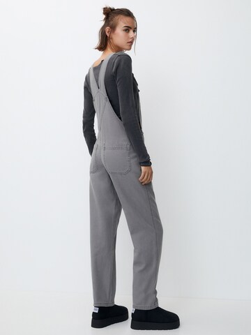 Pull&Bear Regular Latzhose in Grau