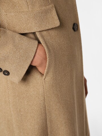 Franco Callegari Between-Seasons Coat in Beige