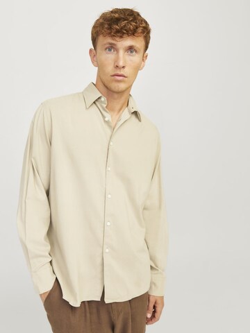 JACK & JONES Comfort Fit Skjorte i beige