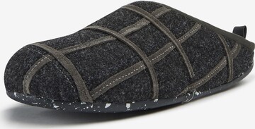 CAMPER Slippers in Grey: front