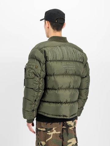ALPHA INDUSTRIES Jacke 'MA-1' in Grün: Rückseite