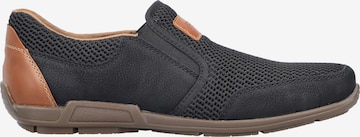 Scarpa slip-on di Rieker in nero