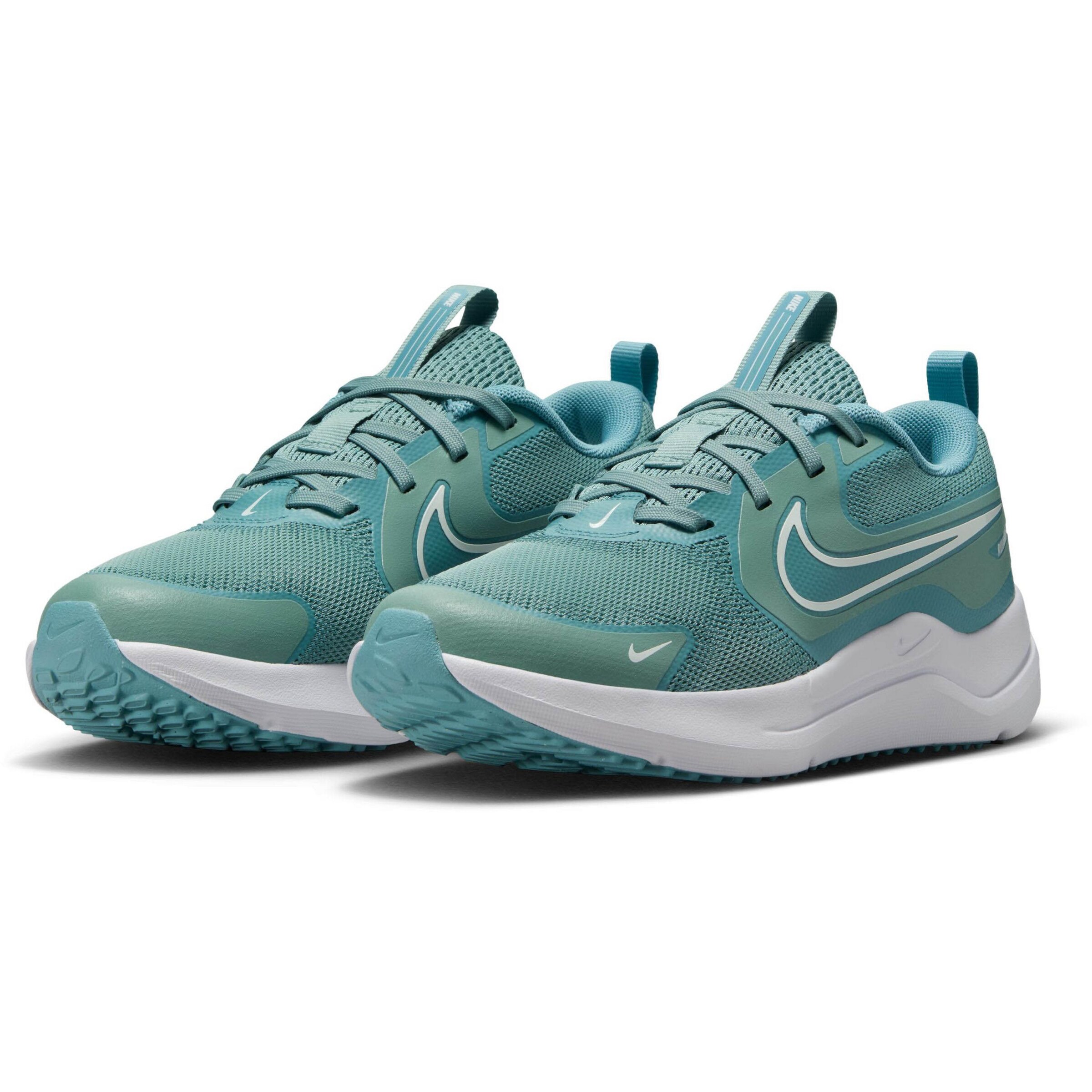 NIKE Athletic Shoes 'Mystic Fly' in Green