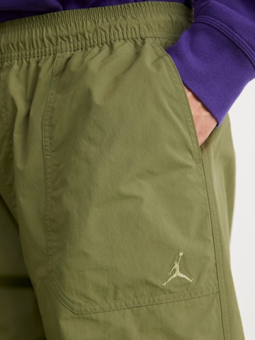 Loosefit Pantaloni 'ESS' di Jordan in verde