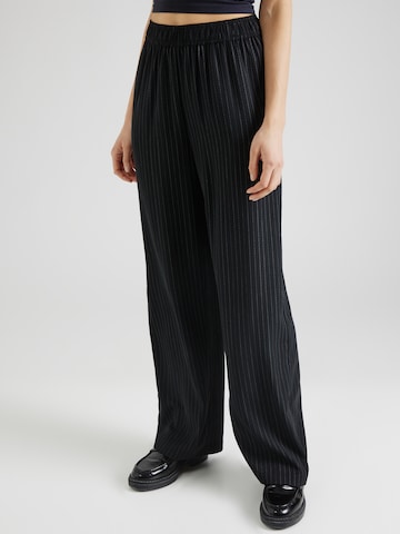 Wide Leg Pantalon 'PIRA' Y.A.S en noir : devant