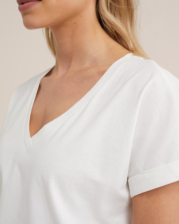 T-shirt WE Fashion en blanc