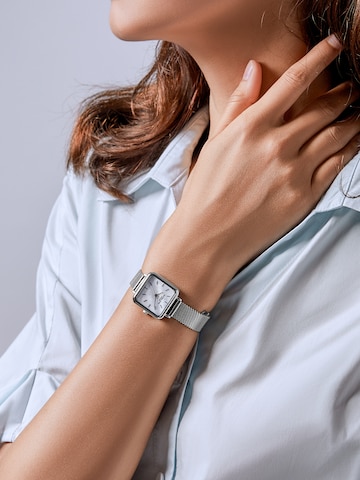 Victoria Hyde Analog watch 'Callisto' in Silver: front